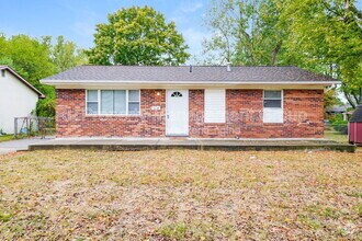 Building Photo - 1422 Weldon Ave