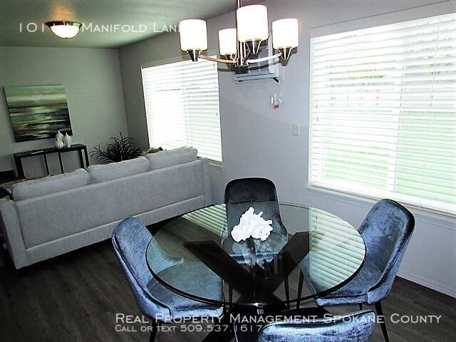 Foto del edificio - 1011 S Manifold Ln