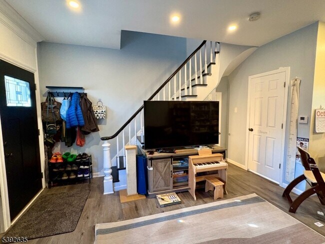 Foto del edificio - 425 Lafayette St