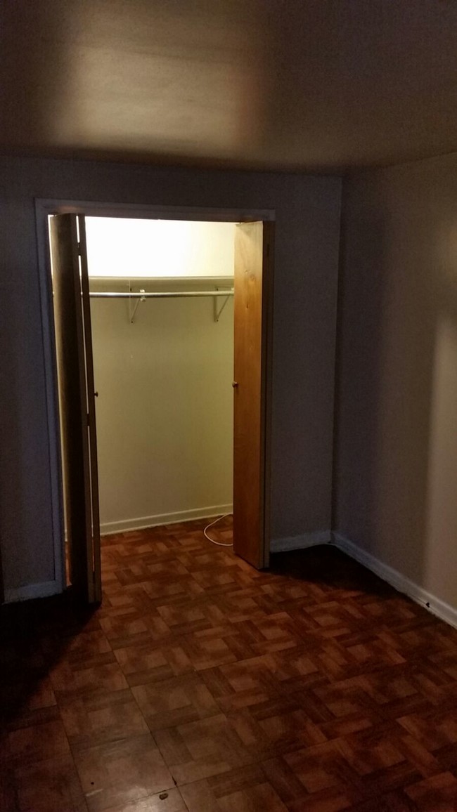 Bed room - APTECH Investments Inc