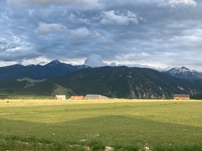 Building Photo - 106 Buffalo Trail Rd