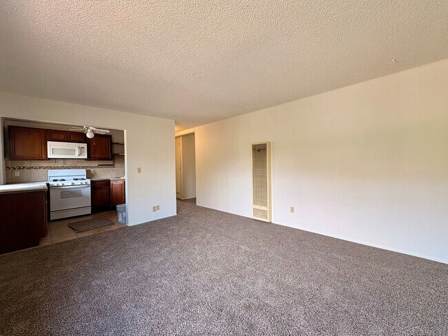Foto del edificio - APARTMENT:  APPLE TREE SQUARE APARTMENTS-UPTOWN SEDONA