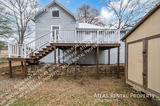 Building Photo - 425 Georgia Street West Blocton, AL 35184