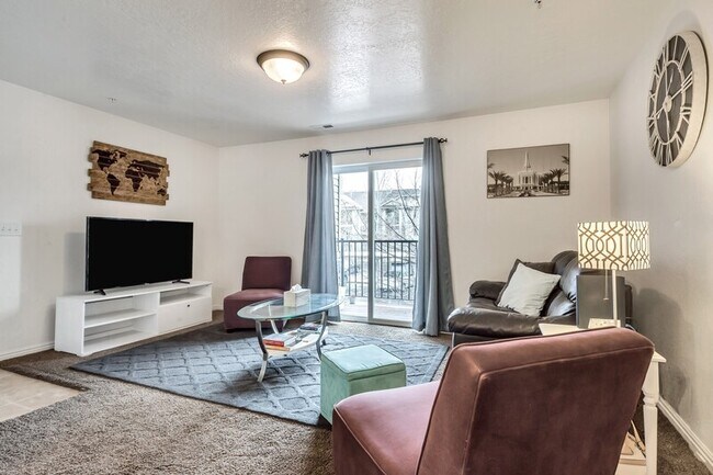 Foto del edificio - 8182 N Cedar Springs Rd