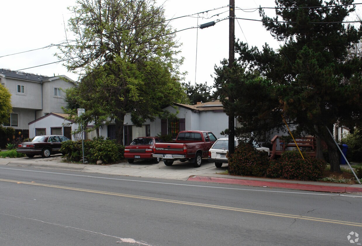 Foto del edificio - 1311 Pacific Beach Dr