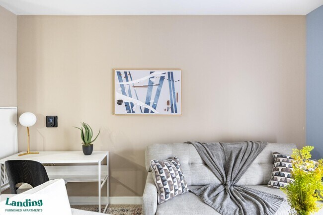 Foto del edificio - 6115 Tidewater Dr