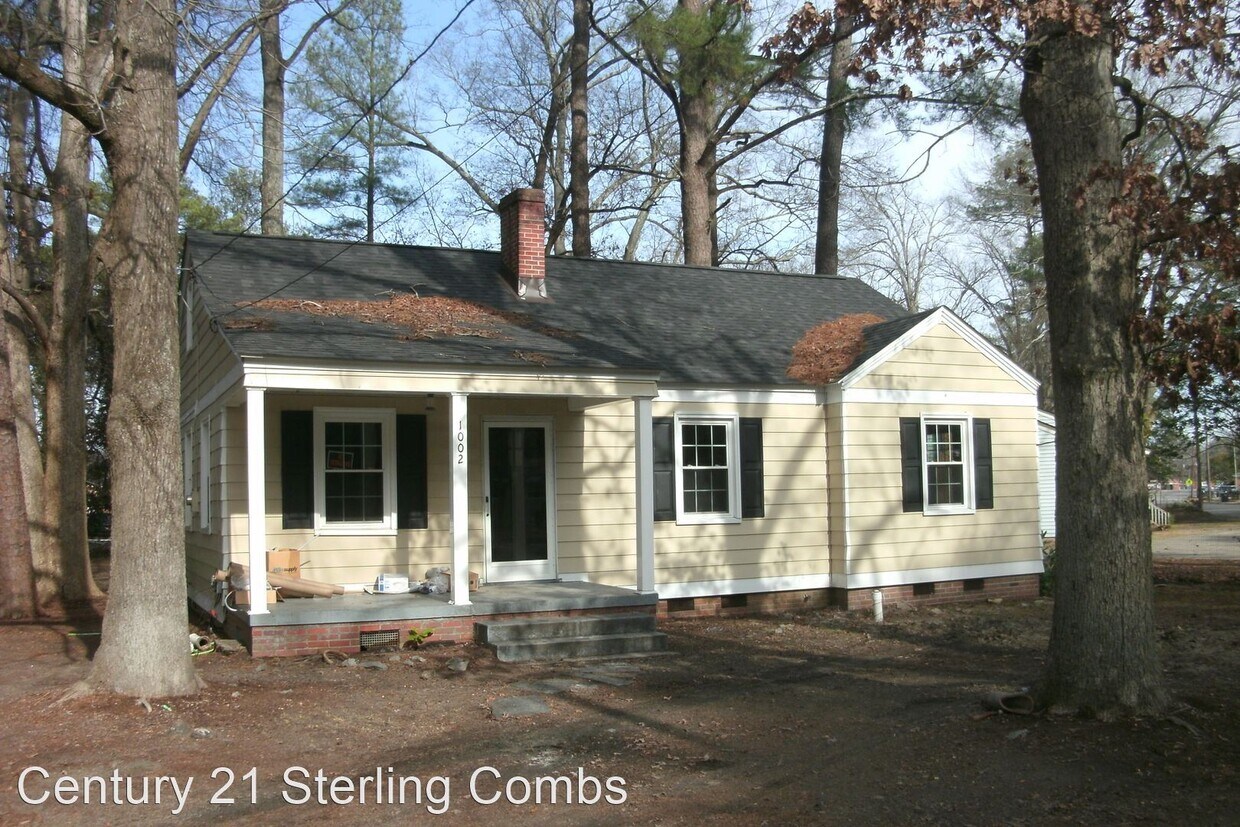 Primary Photo - 3 br, 1 bath House - 1002 West Haven Blvd.