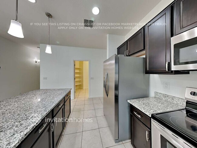 Foto del edificio - 23698 W Ripple Rd