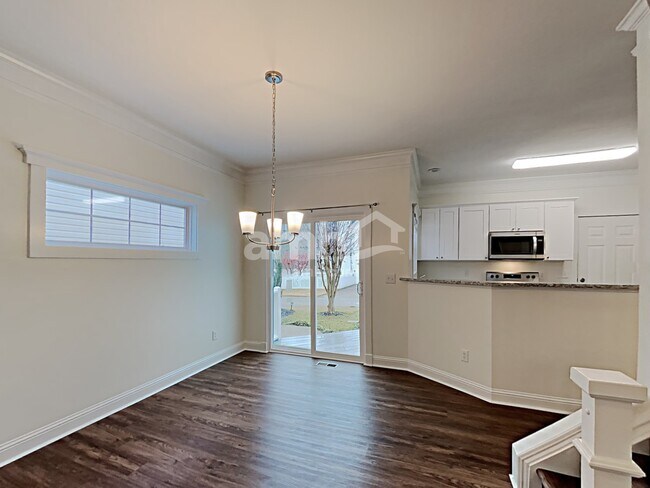 Building Photo - 791 Gardenside Circle SE