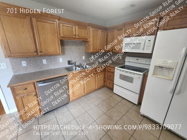Building Photo - 701 Hidden Forest Dr