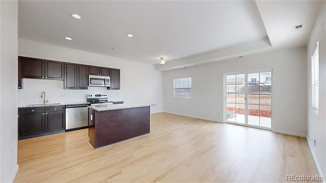 Foto del edificio - 2691 Sable Blvd