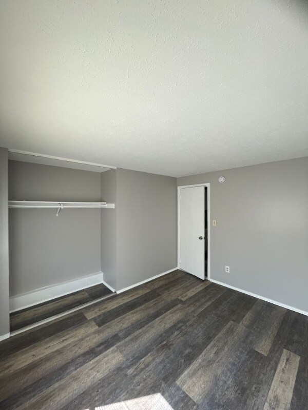 Foto principal - 13420 Euclid Ave