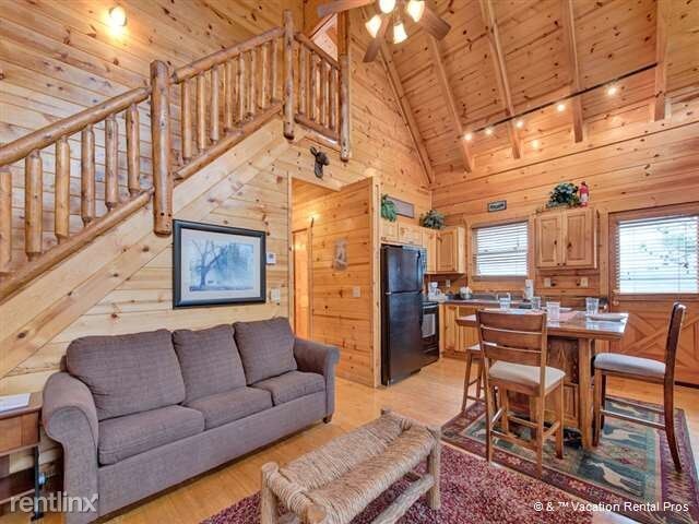 Building Photo - 2251 Upper Middle Creek Rd