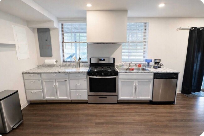 Foto del edificio - 3269 Westmart Ln