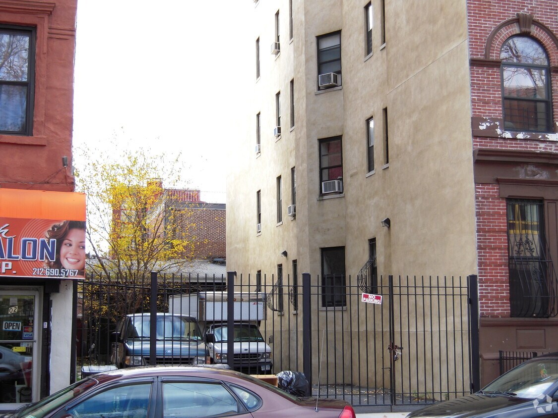 104 - 108 CON 134th ¡St - 104-108 W 134th St