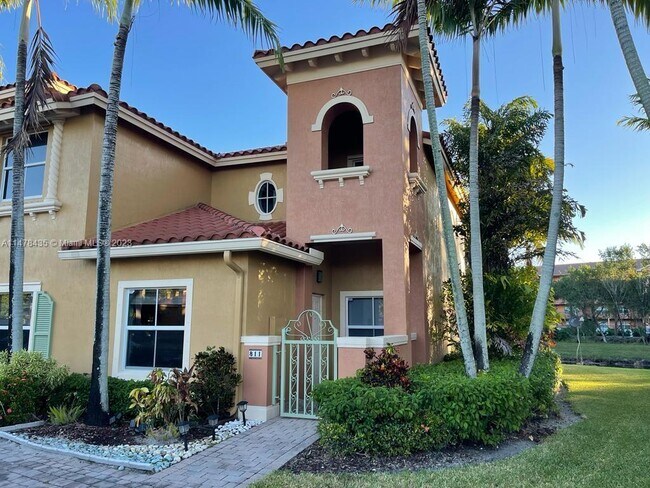 Foto del edificio - 811 SW 143rd Ave