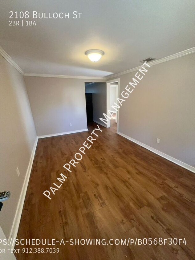 Foto principal - Newly Updated 2 Bedroom 1 Bathroom apartme...