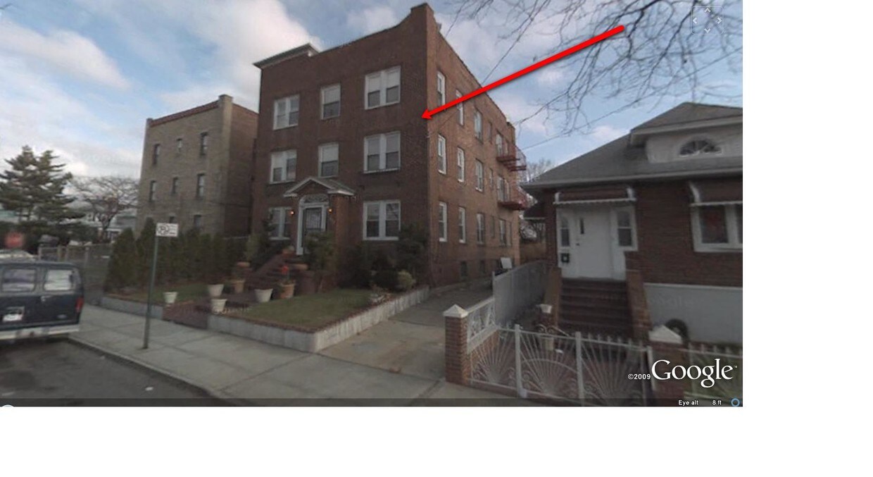 Foto del edificio - 398 Beach 13th St