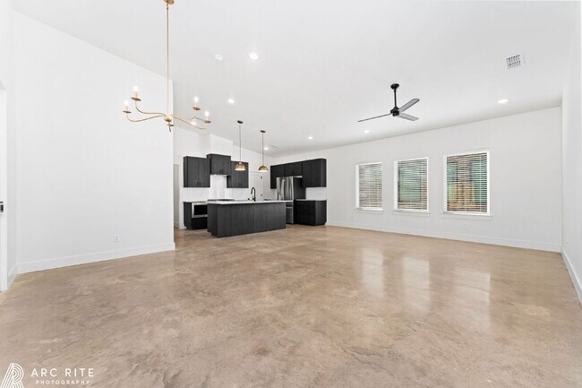 Building Photo - Pre-Leasing Fall of 2026!! Luxury Homes!!