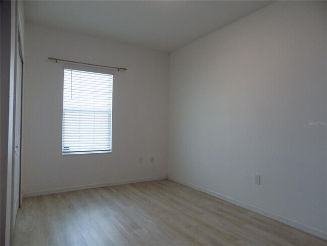 Building Photo - 1713 Chatsworth Cir