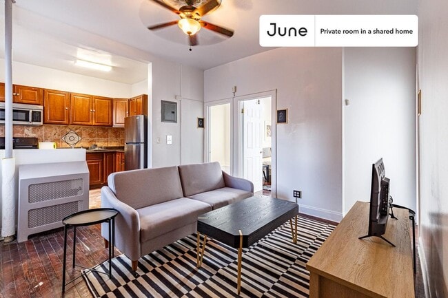 Foto del edificio - Room in Shared 3 bed/1 bath home