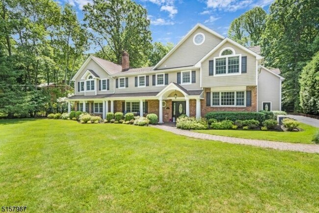 Building Photo - 35 Franklin Rd