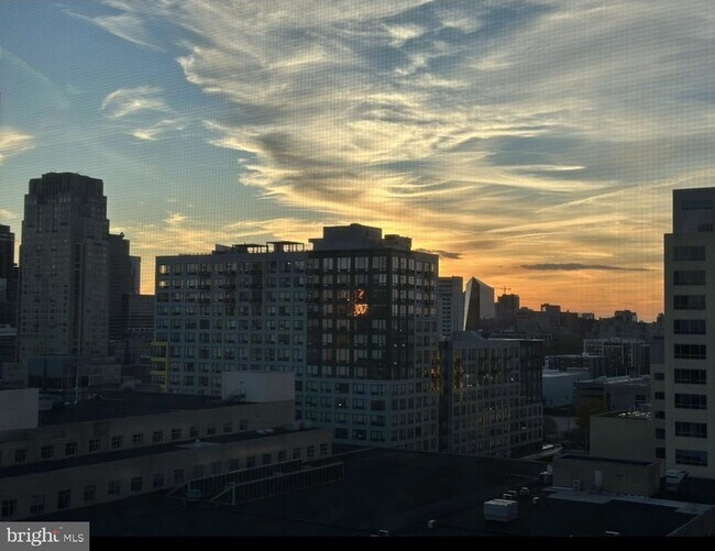 Foto del edificio - 511-19-519 N Broad St