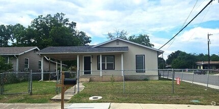 Building Photo - 5003 Lark Ave