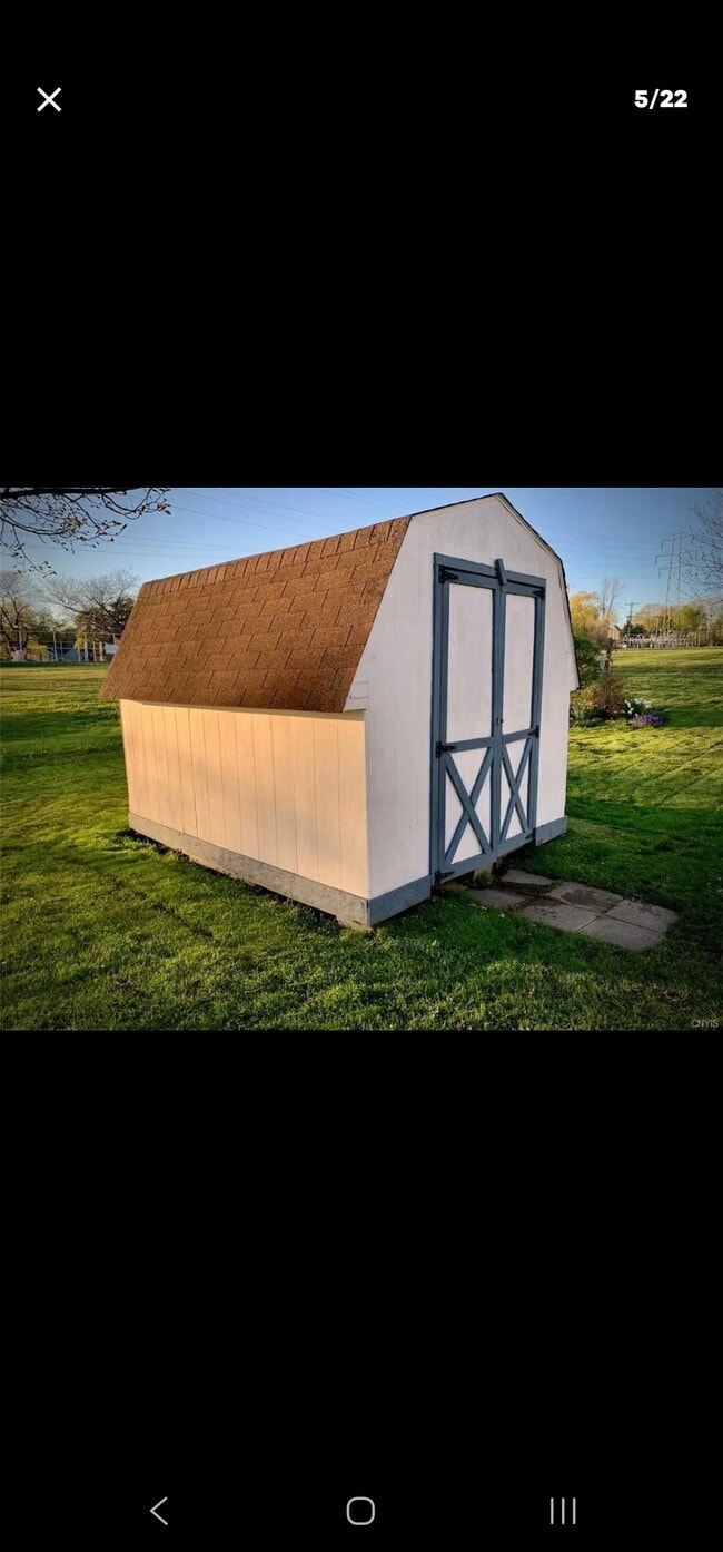 Shed - 33 Kennedy Ave