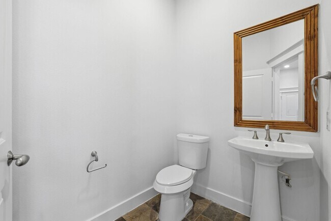 Foto del edificio - 2322 Beall St