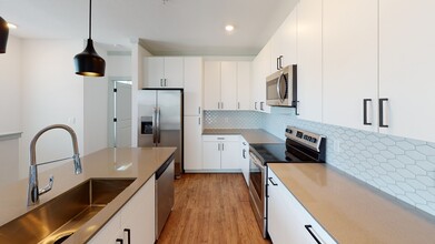 The Prospector Modern Apartments photo'