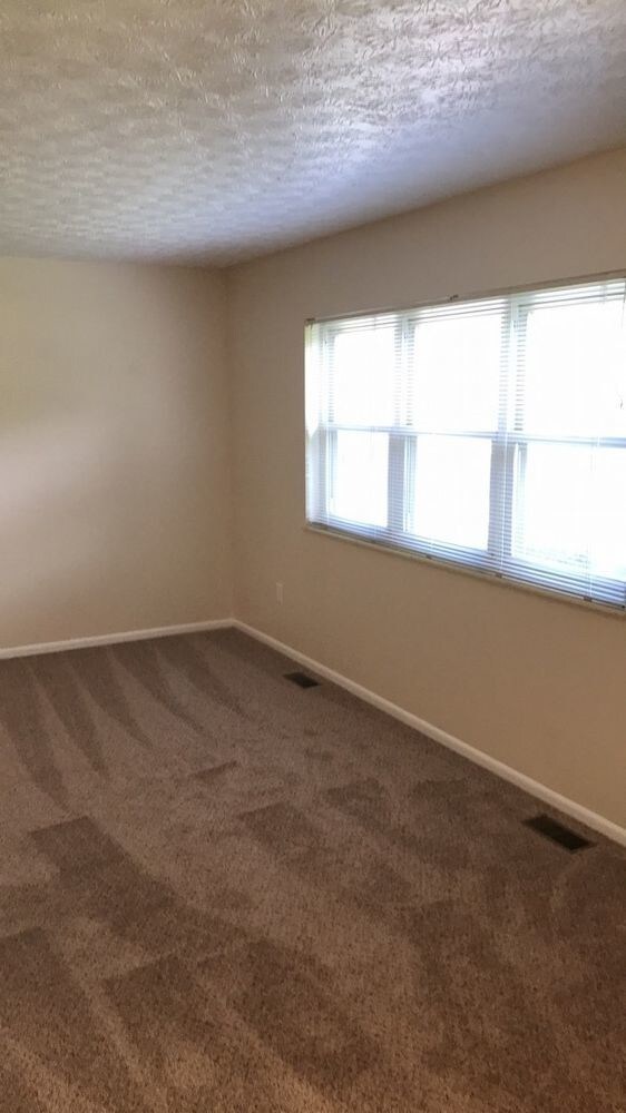 Building Photo - Spacious 3 BR 2 BA Ranch in Sharonville
