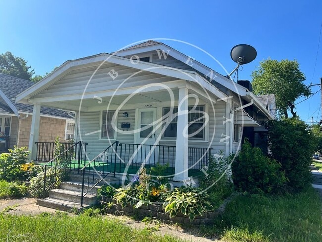 Building Photo - Charming 3-Bed, 2-Bath Gem on Loxley Road ...