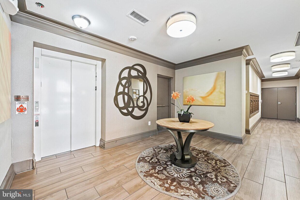 13723 Neil Armstrong Ave Unit 308, Herndon, VA 20171 Apartment for