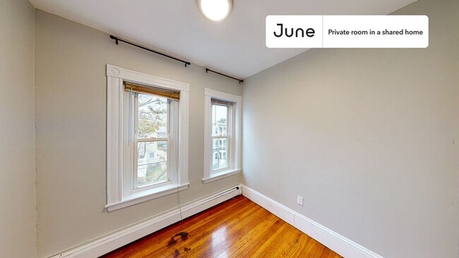 Foto del edificio - Room in Shared 4 bed/2 bath home in Allston