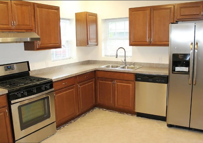 Building Photo - 377 National Ave