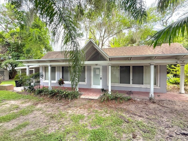 2/2 Home in College Park with lots of char... - 2/2 Home in College Park with lots of char...
