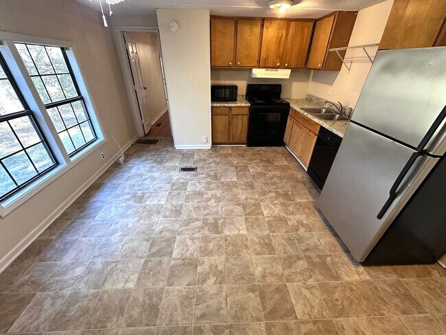 Foto del edificio - 3 Bedrooms, 2 Bathroom - House in East Rome!