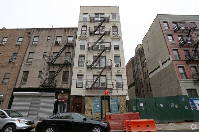 Building Photo - 444 E 13th St