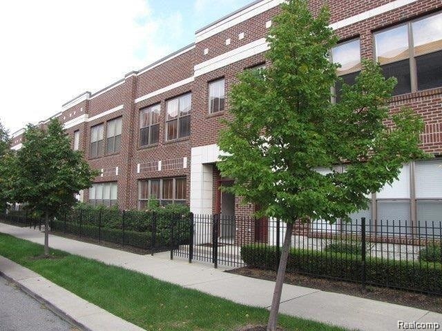 Building Photo - 64 W Bethune Ave