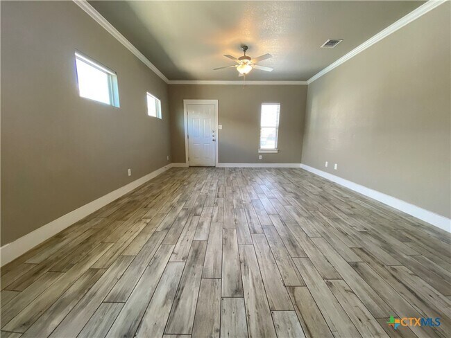 Foto del edificio - 1020 Mellow Breeze