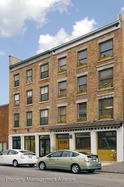 Foto principal - 323 E Water St