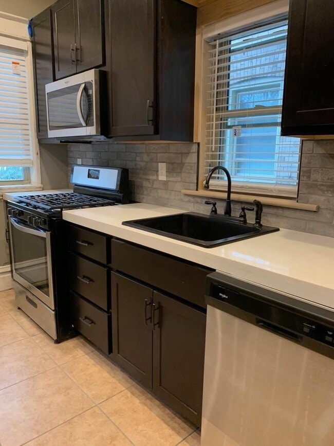 Photo - 825 S Braddock Ave Apartment