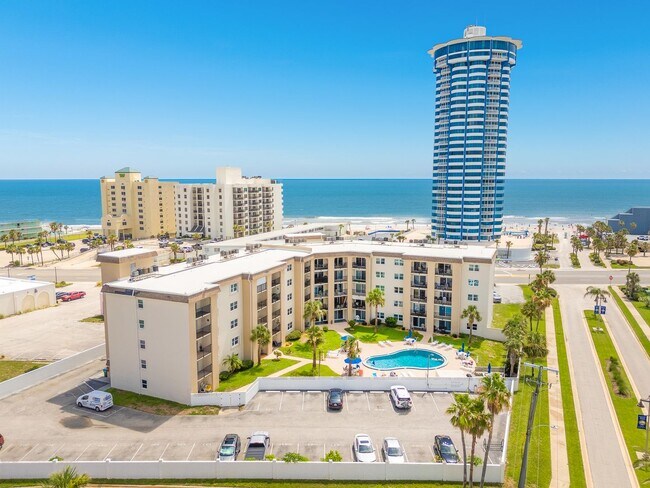 Foto del edificio - Wake Up to the Ocean Breeze – Your Beachsi...
