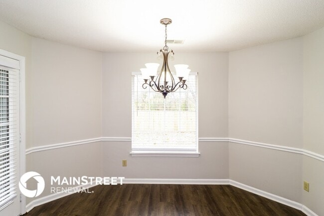 Building Photo - 50 Clear Springs Dr