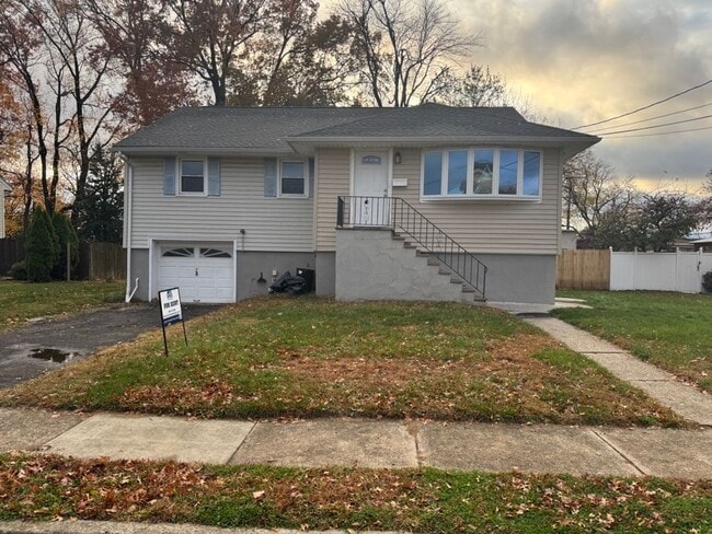 COMING SOON !! Spacious 3BR/2BA Home in a ... - COMING SOON !! Spacious 3BR/2BA Home in a ...