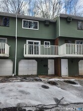 Building Photo - 83 Churchill Way