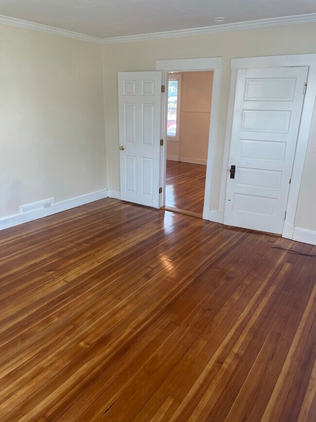 Foto del edificio - 68 Plain St