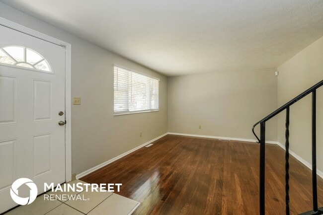 Building Photo - 1374 Chesterton Square S