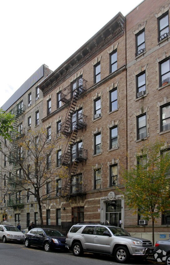 210 W 109th Street - 210 W 109th St